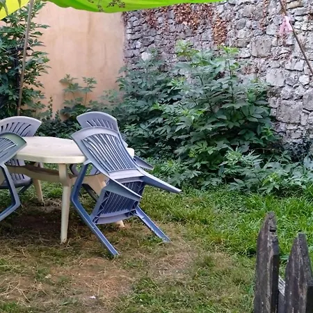 Nyaraló Maison De Village Avec Jardin Saint-Louis-et-Parahou