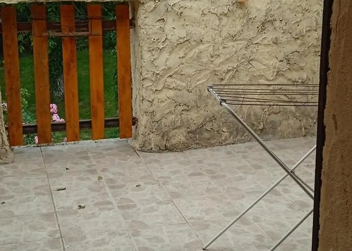 Maison De Village Avec Jardin